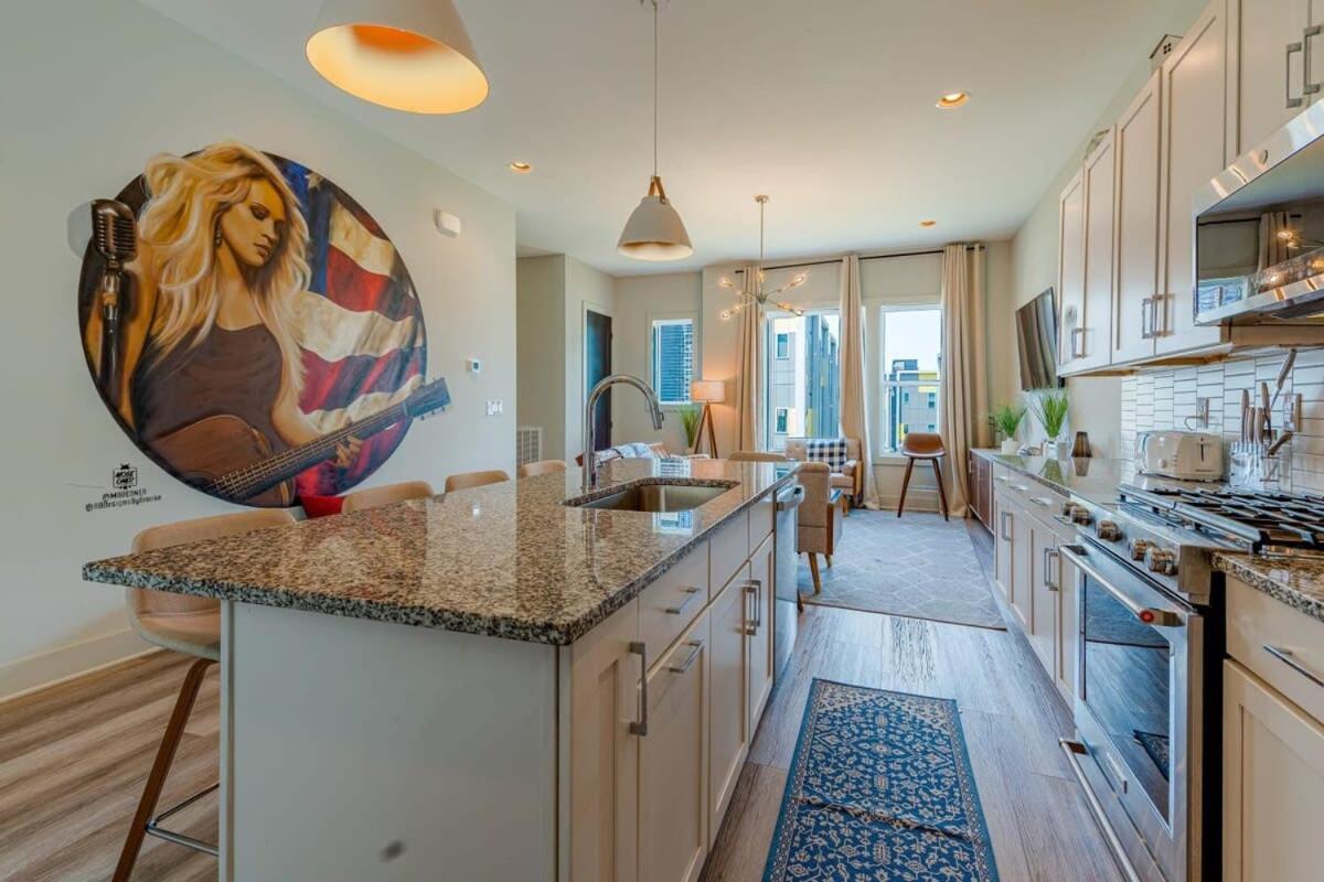Carrie Underwood'S East Side Rooftop Game Room Nashville Exterior foto